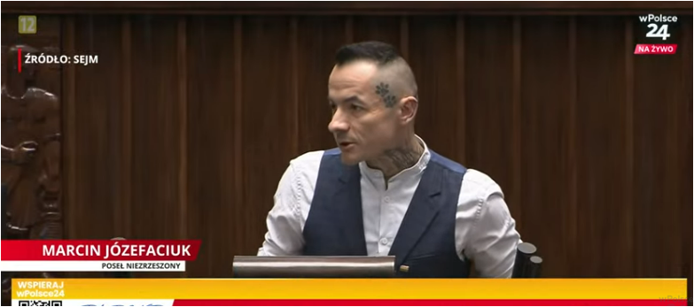 "Jajakogej..." użalał się Józefaciuk z mównicy sejmowej...
Czy "konwent seniorów" zarządzi na sali "getto fotelowe" dla gejów, wzorem dawnego "ławkowego" ..??