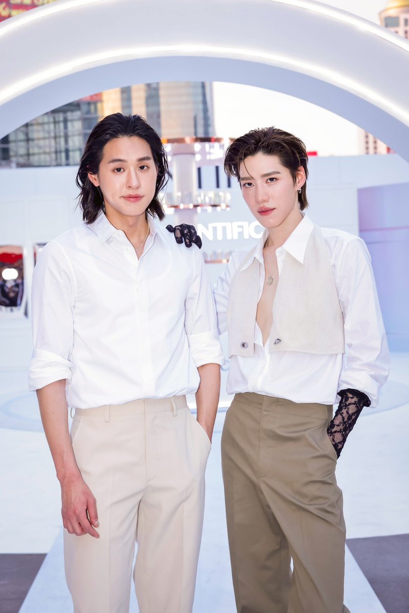 ที่สุด!

#SkintificEveryMomentxBKPP
#SKINTIFICxBILLKINPP
#Bbillkin #PPKritt
#centralwOrld