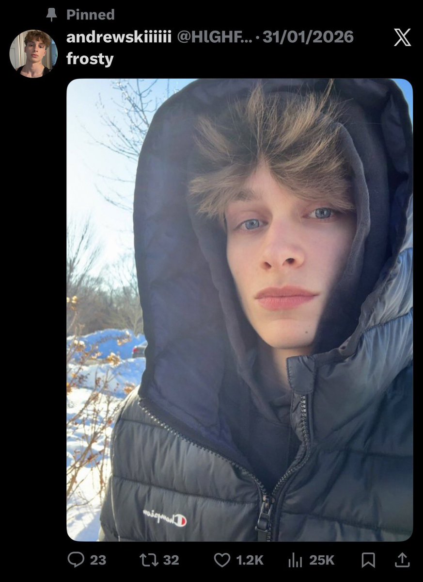 canboyskiss's tweet image. i hate seeing a guy that mogs tf out of me