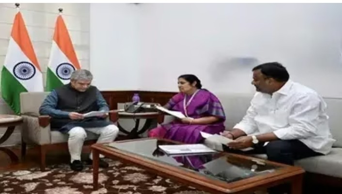 ManoharRkm's tweet photo. @AshwiniVaishnaw We kindly request that the railway line be sanctioned via Rayachoti and Thamballapalli. We hope that the BJP government will receive due credit for this initiative https://t.co/bczrTw19O6