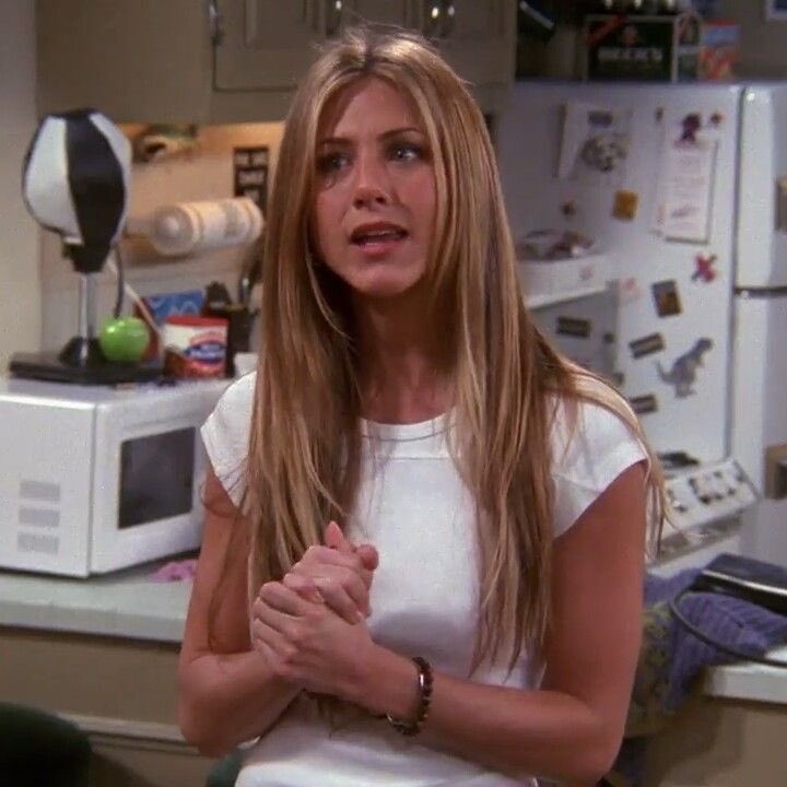 notgwendalupe's tweet photo. rachel green https://t.co/WrZjTRZ91o