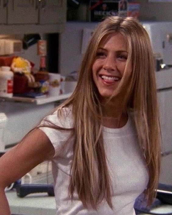 notgwendalupe's tweet photo. rachel green https://t.co/WrZjTRZ91o