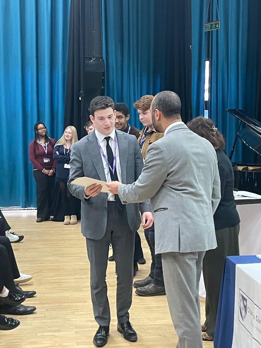 CharlesDarwinSchool tweet media