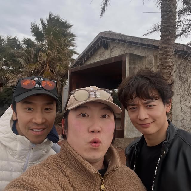 Inhyups Instagram update with #MINHO 𖹭

🔗instagram.com/p/DUtDHkXk4s-/…