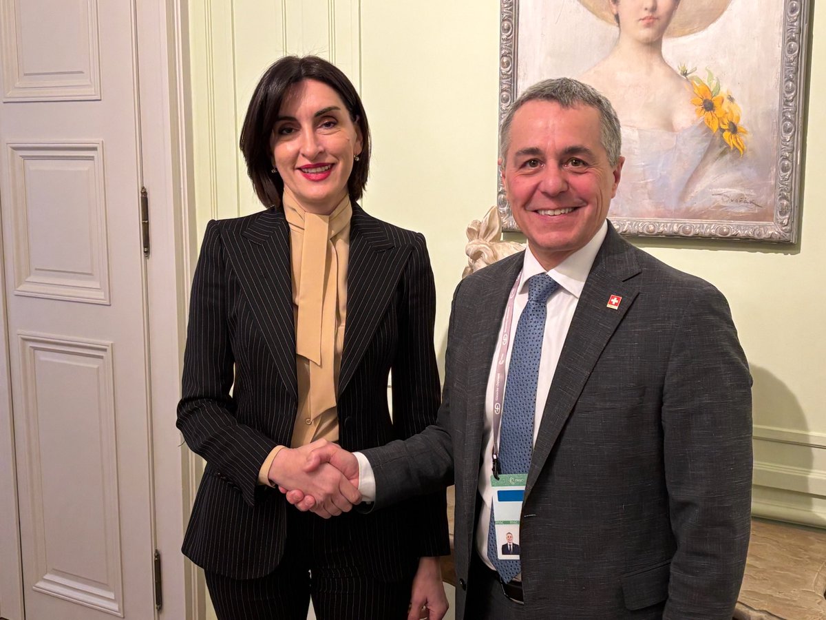 #OSCE26CH | At <a href="/MunSecConf/">Munich Security Conference</a> I met with Georgian FM <a href="/MakaB__/">Maka Botchorishvili</a>. 

We discussed the role of the <a href="/OSCE/">OSCE</a> as an inclusive platform for #dialogue, as well as its instruments to strenghten #trust and #security in the region.