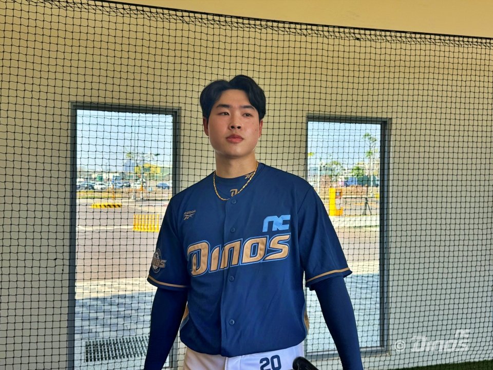 프로야구 NC, 이재학·신영우·목지훈 재활 현황 공개

이재학은 단계별 투구 프로그램(ITP) 강도를 상향해 캠프 기간 내 마운드 피칭 50% 강도 도달을 목표로 한다. 신영우와 목지훈은 나란히 70m 롱토스 단계에 진입해 캠프 기간 내 정상 피칭 단계 도달을 목표로 삼고 있다. 셋은 입을 모아 "따뜻한