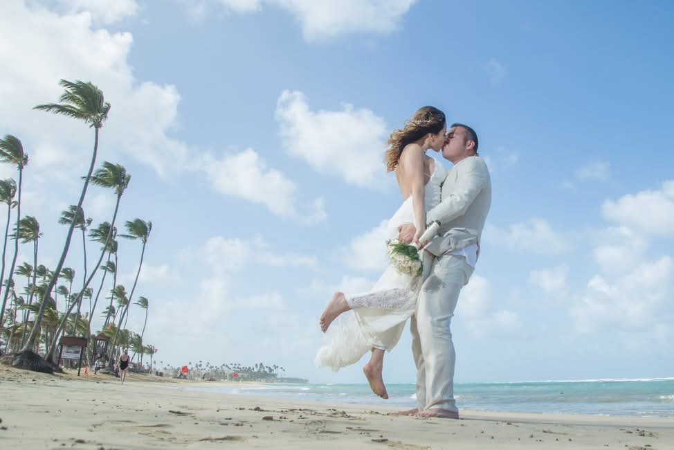 Feeling like it was just yesterday 🥹❤️ 8 years with my love and so grateful for this journey together. <a href="/OhthatsMr_X/">Mr.X 🦁✨️</a>