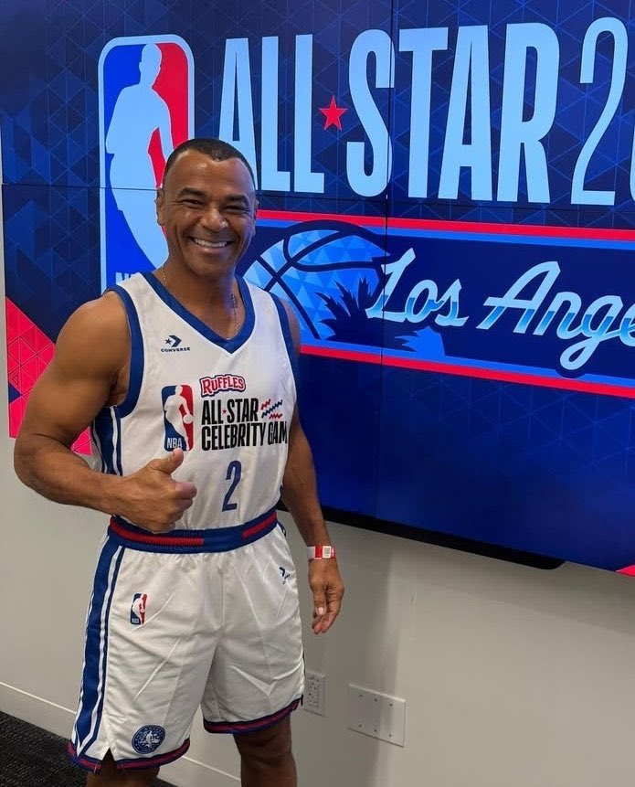 MENTOR?

Cafu contou o que pretende fazer no NBA All-Star Weekend:

“Vou ensinar o Luka a marcar e o KAT a cruzar.”