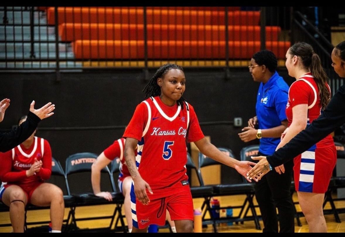 Southeast Lady Buff Basketball 🏀 tweet media