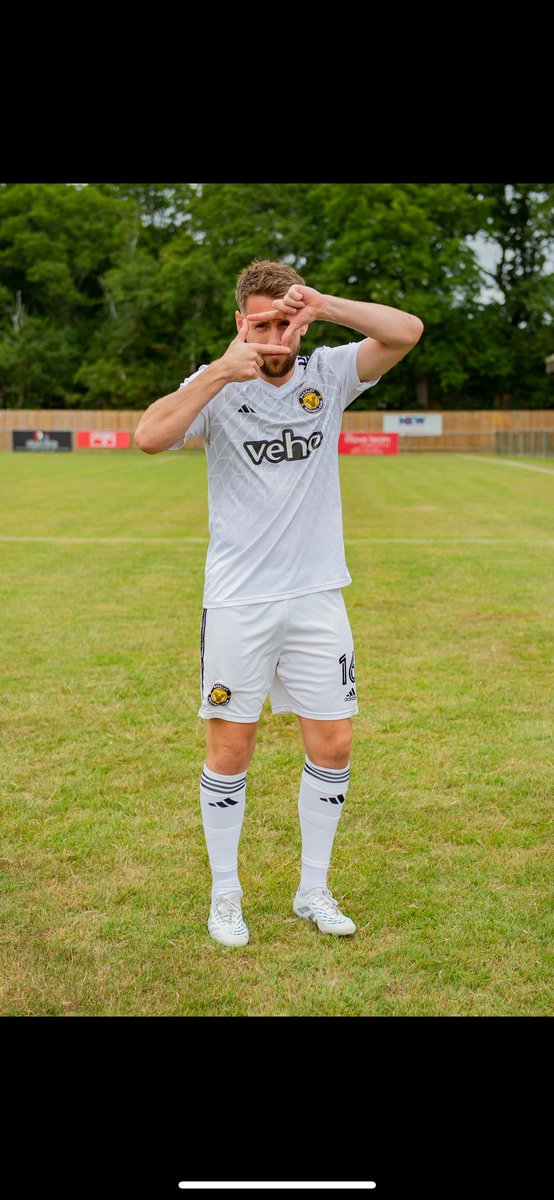 Bashley FC tweet media