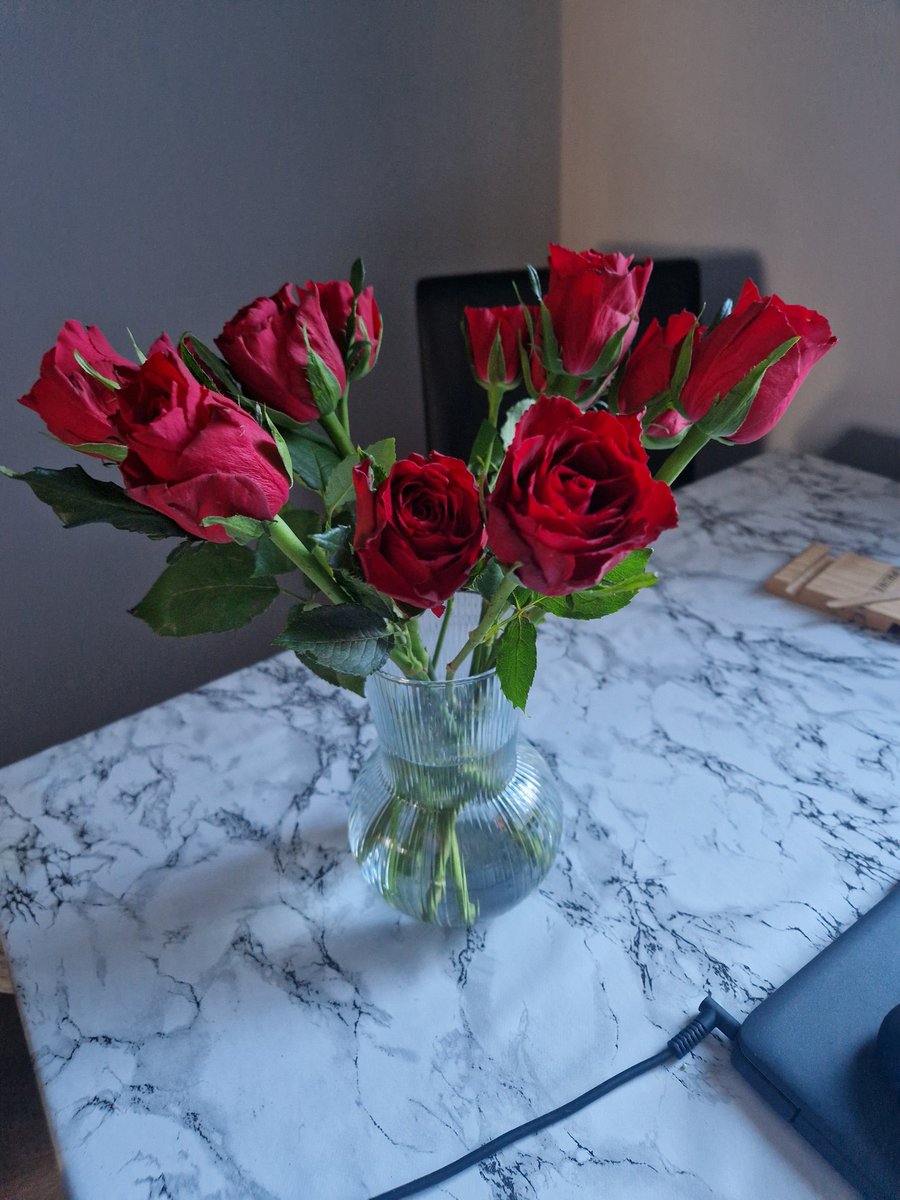 Happy Valentines to me from me 🤣🤣 hubby &amp; middle child away this weekend for a gig &amp; then the Aberdeen match so I shall enjoy Valentines on my own 🤣🤣