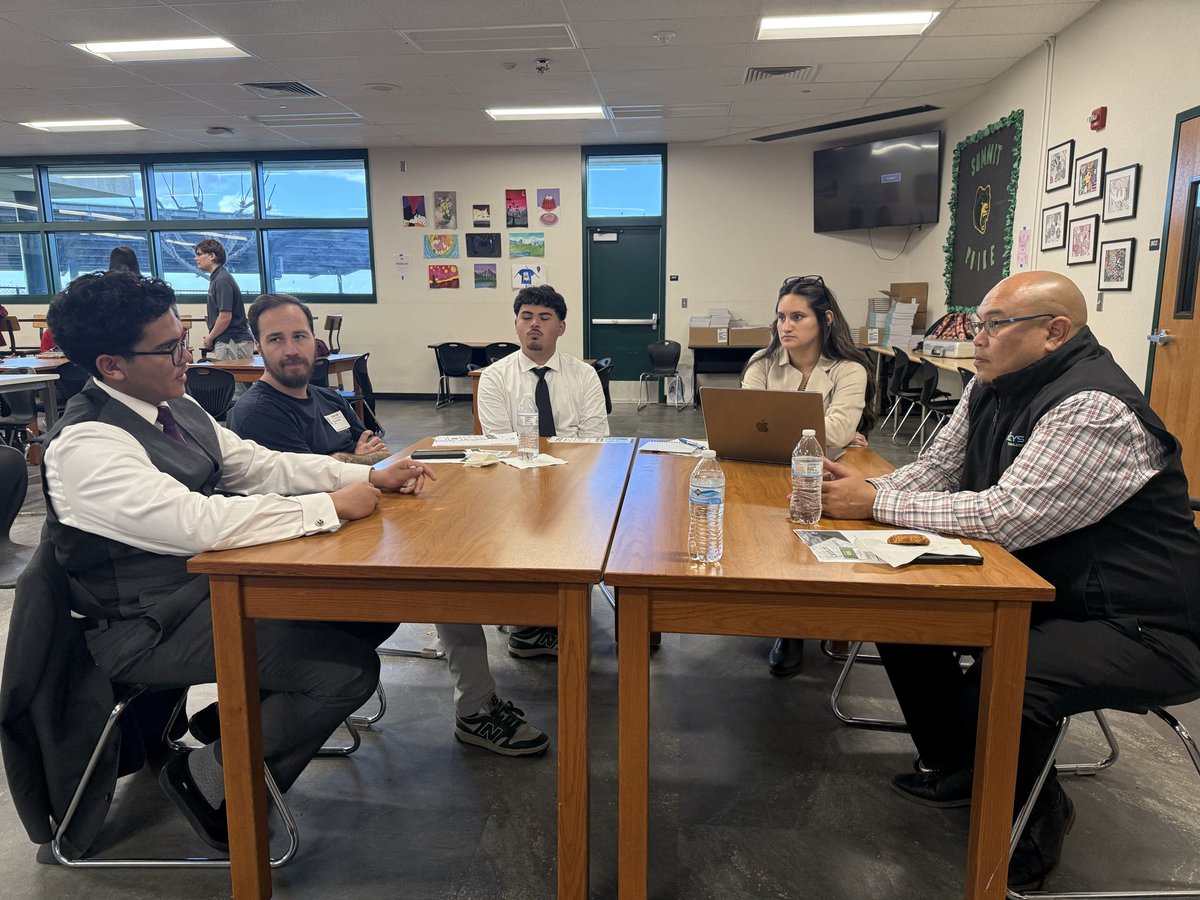 SUMMIT COLLEGIATE HIGH SCHOOL tweet media