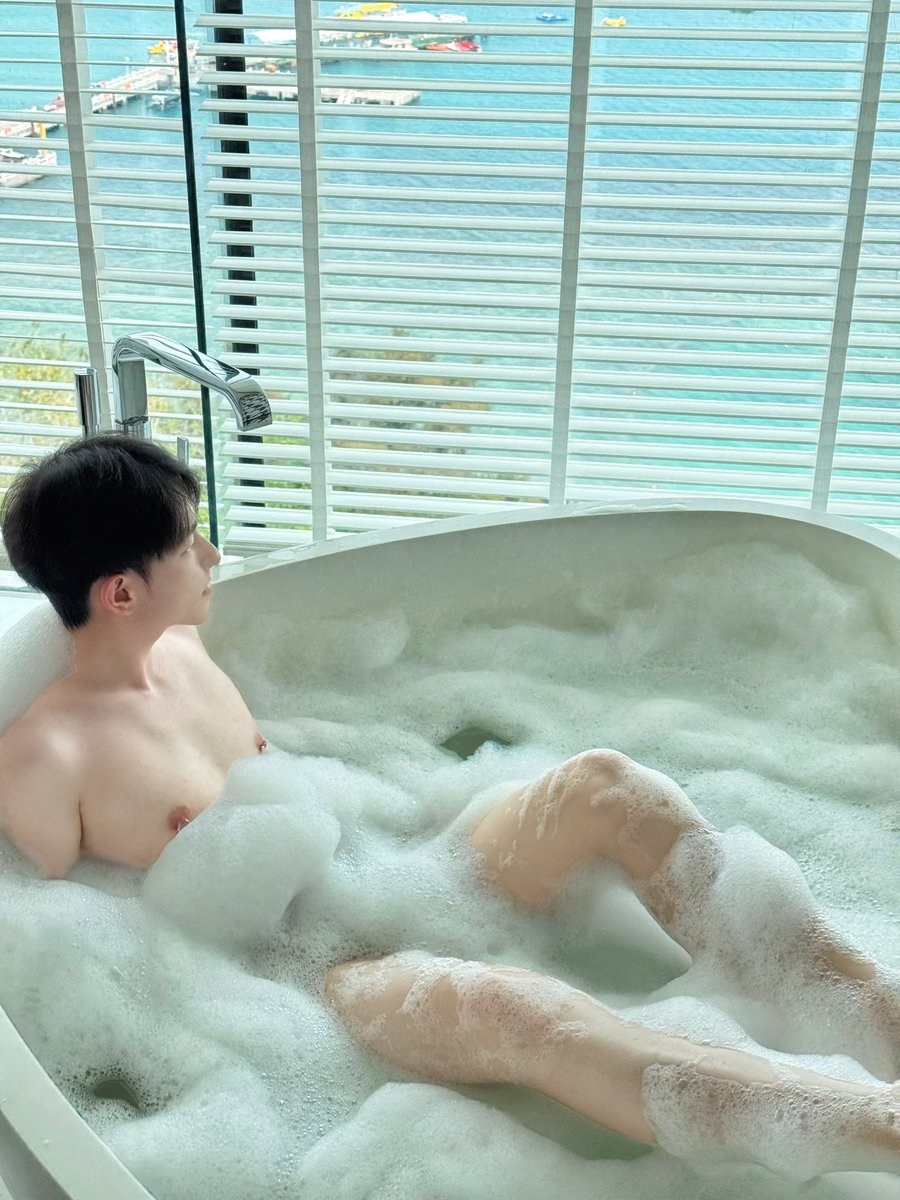 森 tweet media