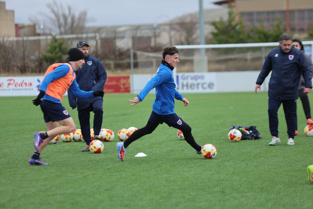 CD Numancia tweet media