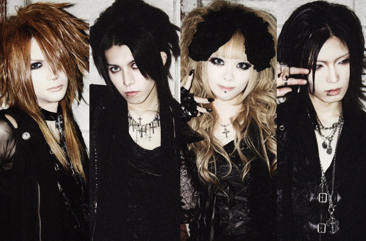 Flamberge 

vo.cain
<a href="/cain_Flamberge/">cain</a>

gt.luna
<a href="/luna_Flamberge/">聖乃ルナ / Luna</a>

ba.ryu
<a href="/ryu_Flamberge/">ryu</a>

dr.maria
<a href="/maria_Flamberge/">ふがまりあ</a>