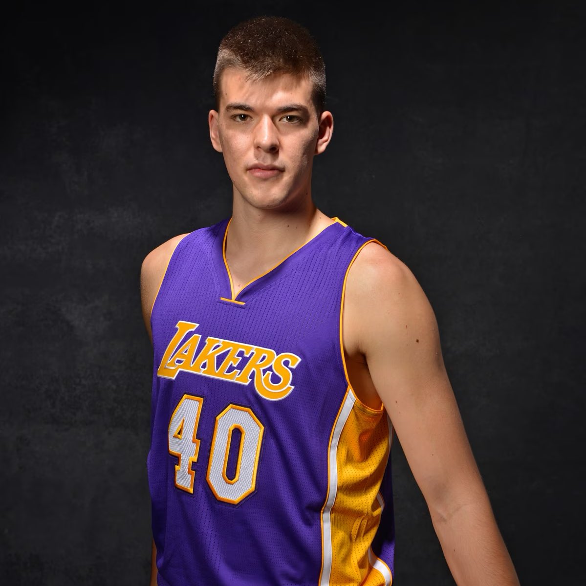 Legion Hoops tweet media