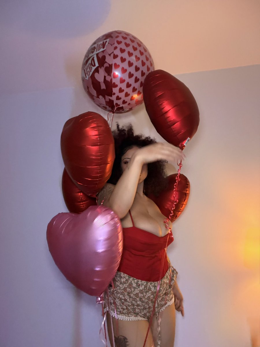 SophiaVeeX's tweet image. Fighting balloons saga
