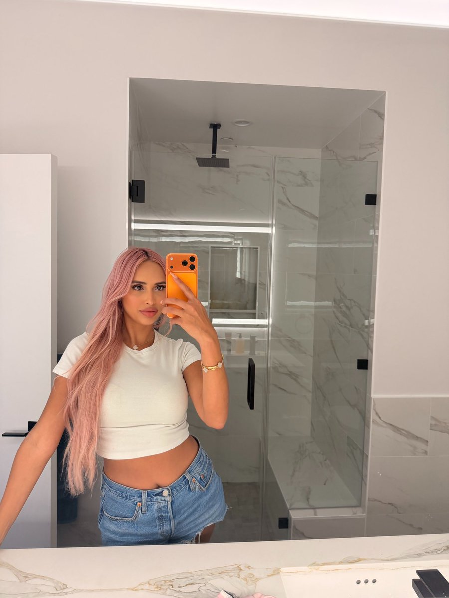 Gigi 🇻🇪 tweet media