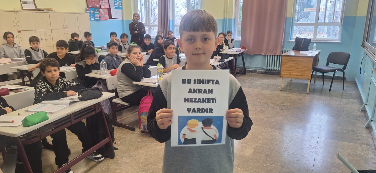Her okulda, her sınıfta nezaketi görünür kılmak için birlikte çalışıyoruz.
#istanbuldanezaket

<a href="/tcmeb/">Millî Eğitim Bakanlığı</a> <a href="/Yusuf__Tekin/">Yusuf Tekin</a> 
<a href="/MucahitYentur/">Murat Mücahit Yentür</a> <a href="/semih_uskmem/">Semih Durmuş 🇹🇷</a>