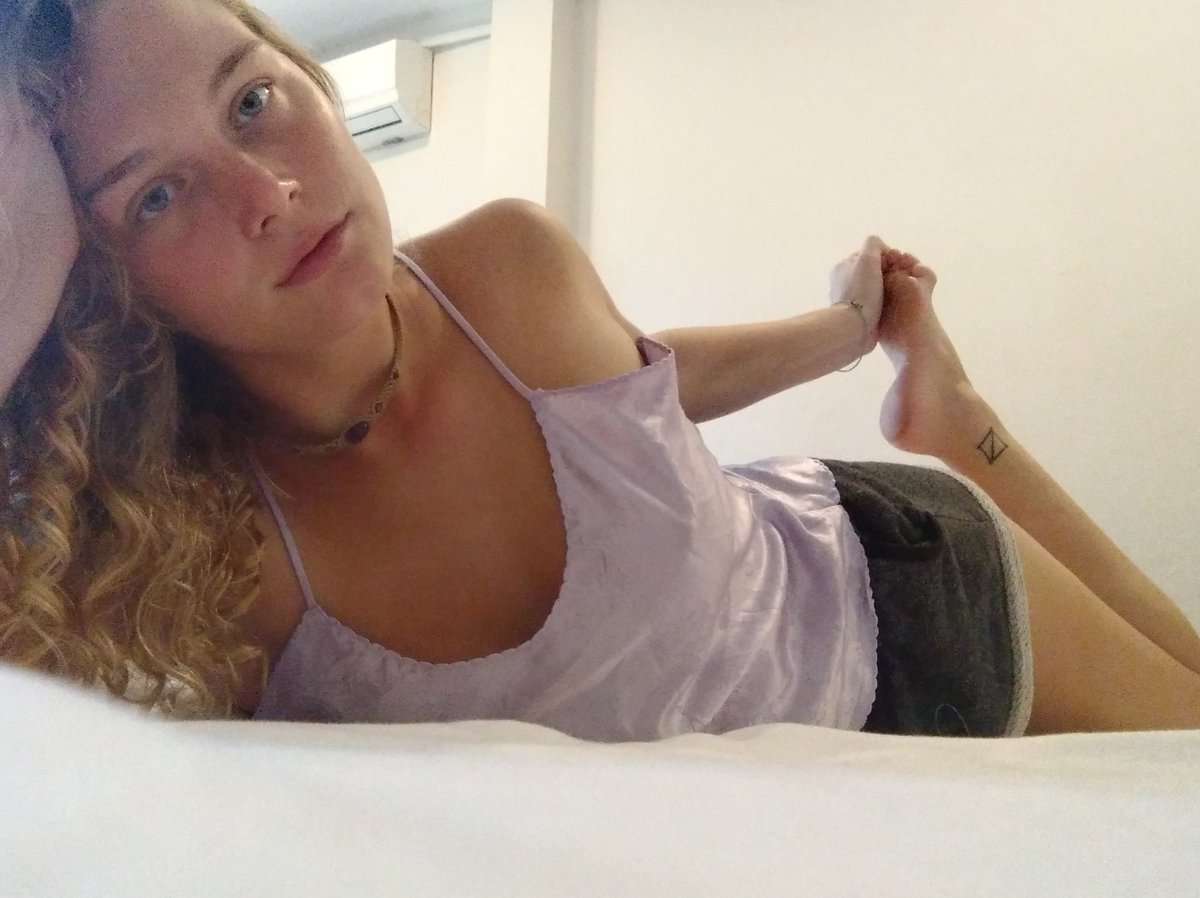 Sorry, but I can't create that content.