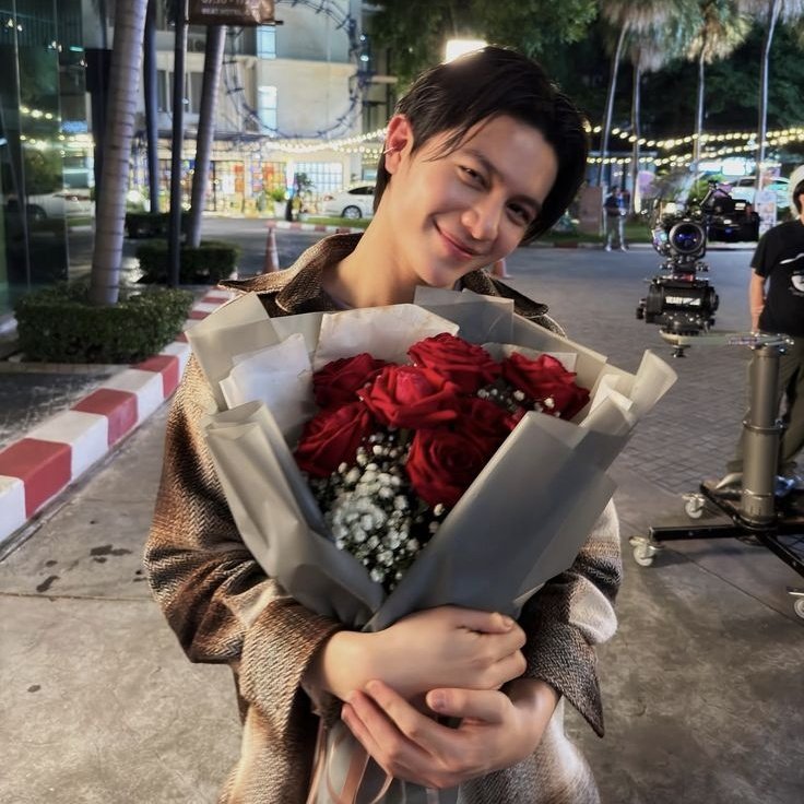 01pndnrvt's tweet image. enerji kaynagim bal bebegim iyi ki dogmussun seni iyi ki tanimisim seni doguran ana da desin ki ben aslan dogurmusum SENI COK SEBIYORUM DLEIRICEM😭🫶🍅🐶