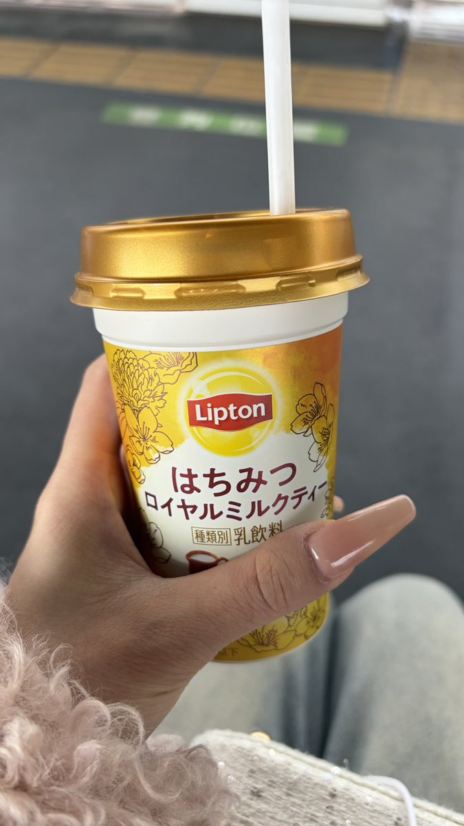 コリしか勝たんの🖐️