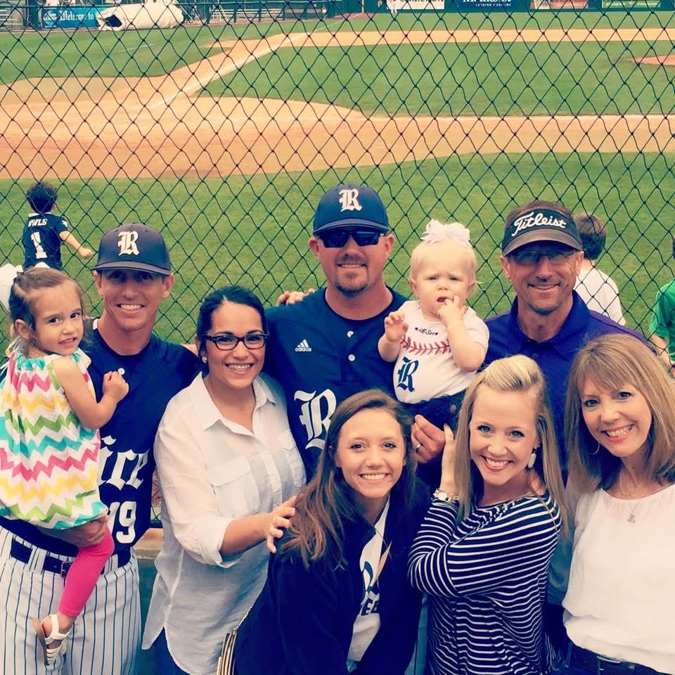 Olivia Van Hook tweet media