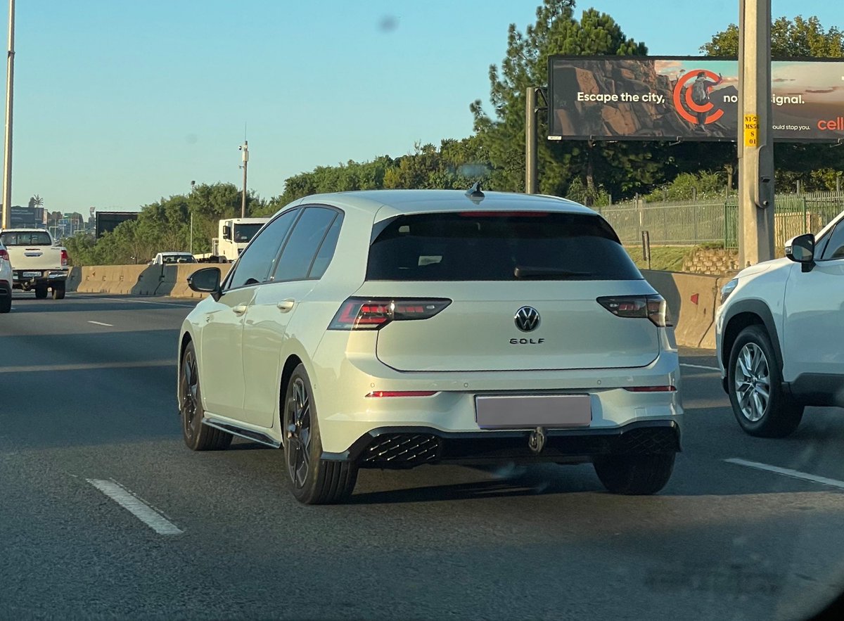 Absolut_Sabs tweet media