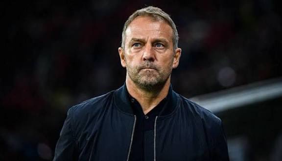 اسلوب فليك الي ما عاجب البرشلويين هو الي نهض ببرشلونه وصار ينافس الكبار بعد ماكان ينشخط من الرايح والجاي