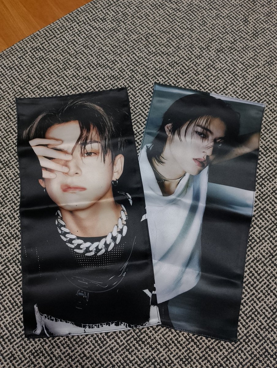 [yesterday mail 📬]

thanks to <a href="/Dreamyogurtco/">Dreamyogurt.co</a> I received this in very good condition 👏🏻 TAK SABAR TUNGGU BULAN 5 NAK TAKE PICTURE WITH THIS BANNER KAT CONCERT VENUE 😆