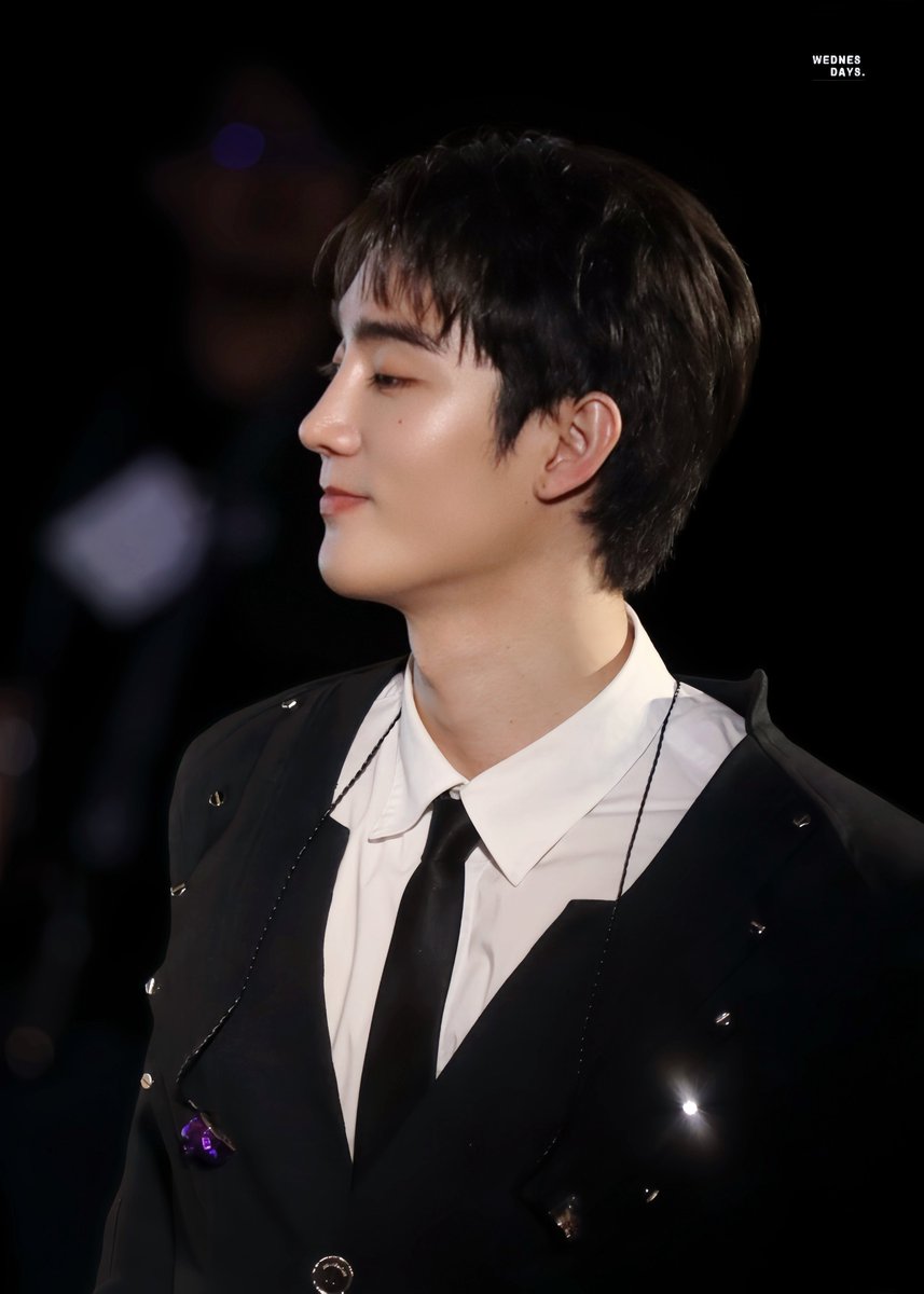 เท่จังงงงง

FORCEBOOK MOS FINAL EP 
#MelodyOfSecretsFinalEP