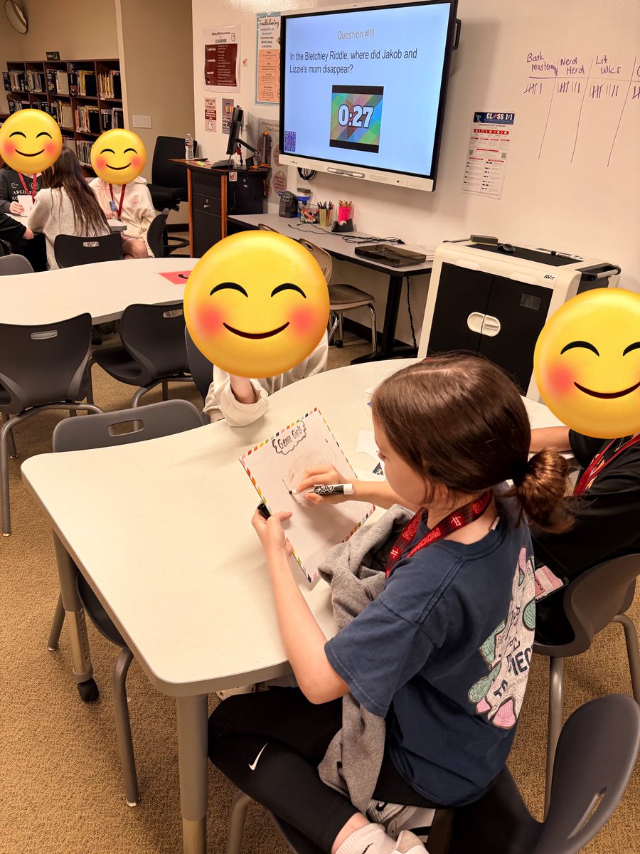 BeckJHLibrary's tweet photo. Our Katy Book Wars teams had fun competing in a practice competition this week! They are studying diligently for the real thing! @katy_libraries @BeckJuniorHigh #katylibraries #bestofbeck @librarianerh https://t.co/RYFRF2fN9h