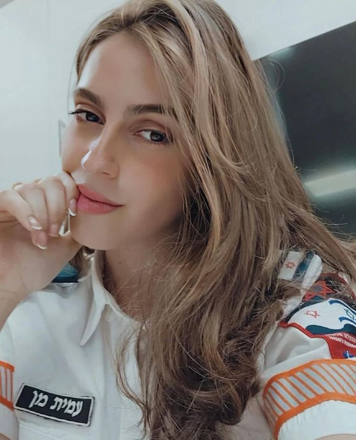 kyg_best's tweet image. Paramedic Amit Mann was murdered by Hamas terrorists on October 7, 2023, while bravely treating the wounded.

In her final moments, she called her mother and said, “Mom, I love you. Be strong if something happens to me.”

She chose to stay and save lives.

May her memory be a