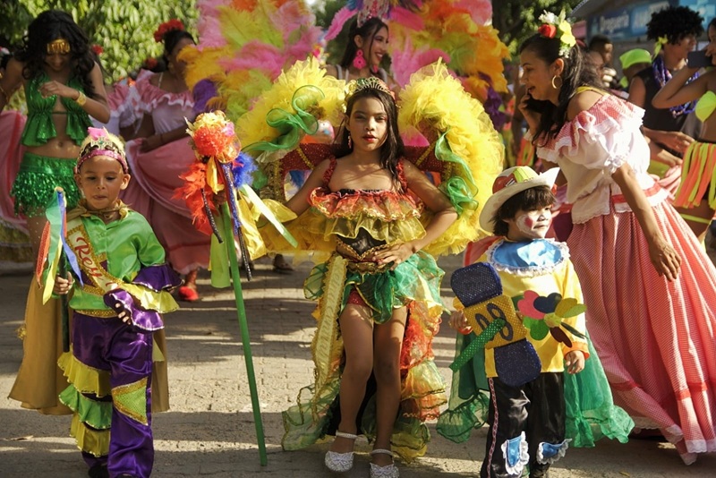 Valledupar culmina la agenda carnavalera con coronaciones y concurso de comparsas y disfraces expresionnaranja.com/valledupar-cul…