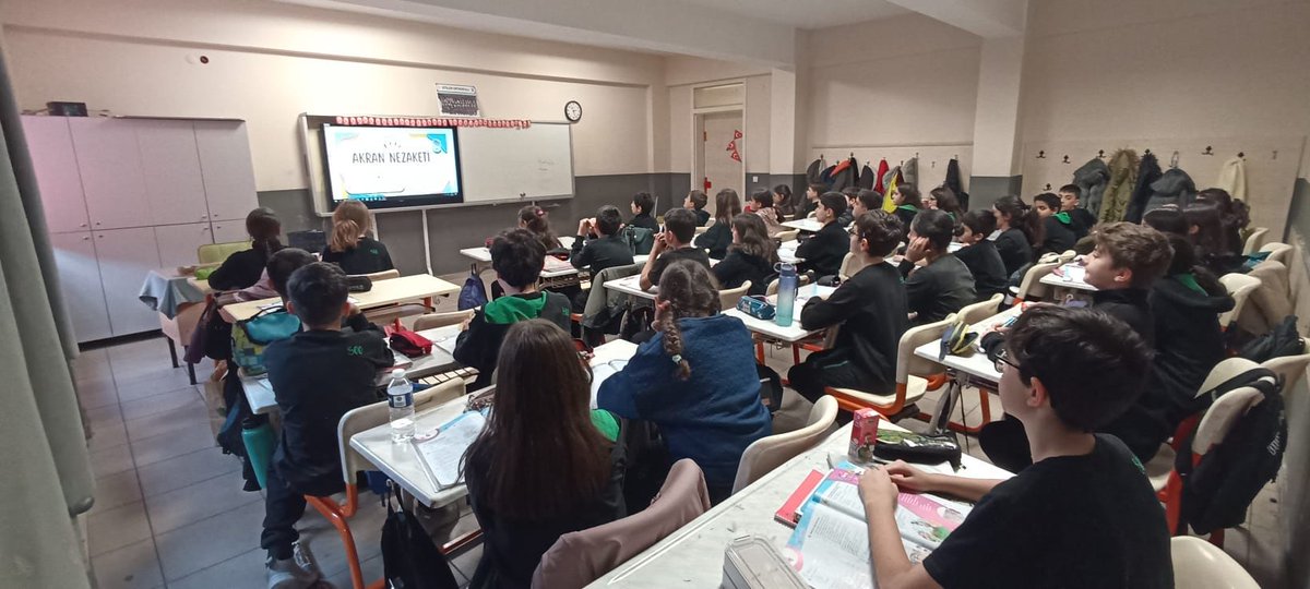 Nezaket ve sevgi ile daima ileri #istanbuldanezaket
<a href="/tcmeb/">Millî Eğitim Bakanlığı</a> <a href="/Yusuf__Tekin/">Yusuf Tekin</a> <a href="/tcesenyurt/">Esenyurt Kaymakamlığı</a> <a href="/CobanogluF/">Fatih Çobanoğlu</a> <a href="/istanbulilmem/">İstanbul İl Millî Eğitim Müdürlüğü</a> <a href="/MucahitYentur/">Murat Mücahit Yentür</a> <a href="/esenyurtmem/">Esenyurt İlçe Millî Eğitim Müdürlüğü</a> <a href="/TayfunOzyolcu/">Tayfun ÖZYOLCU</a>