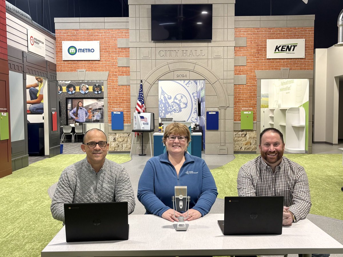 On the latest episode of A Real Piece of Work, Lysa Hegland, President and CEO of Junior Achievement of the Heartland, shares how purpose, adaptability, and collaboration have shaped her leadership journey.
bit.ly/4qUkGcp