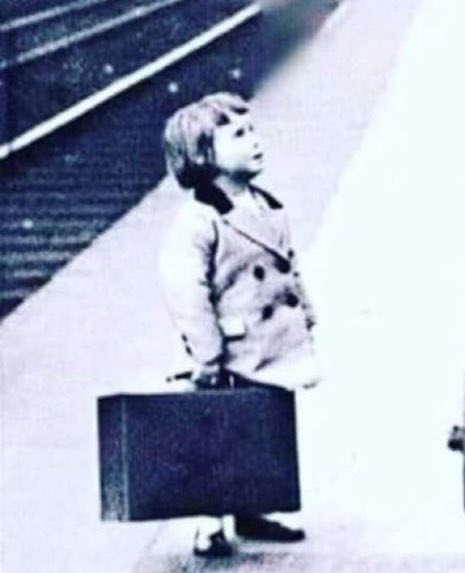 küçükken çocukların fanfinifonfonla yapıldığını öğrenince