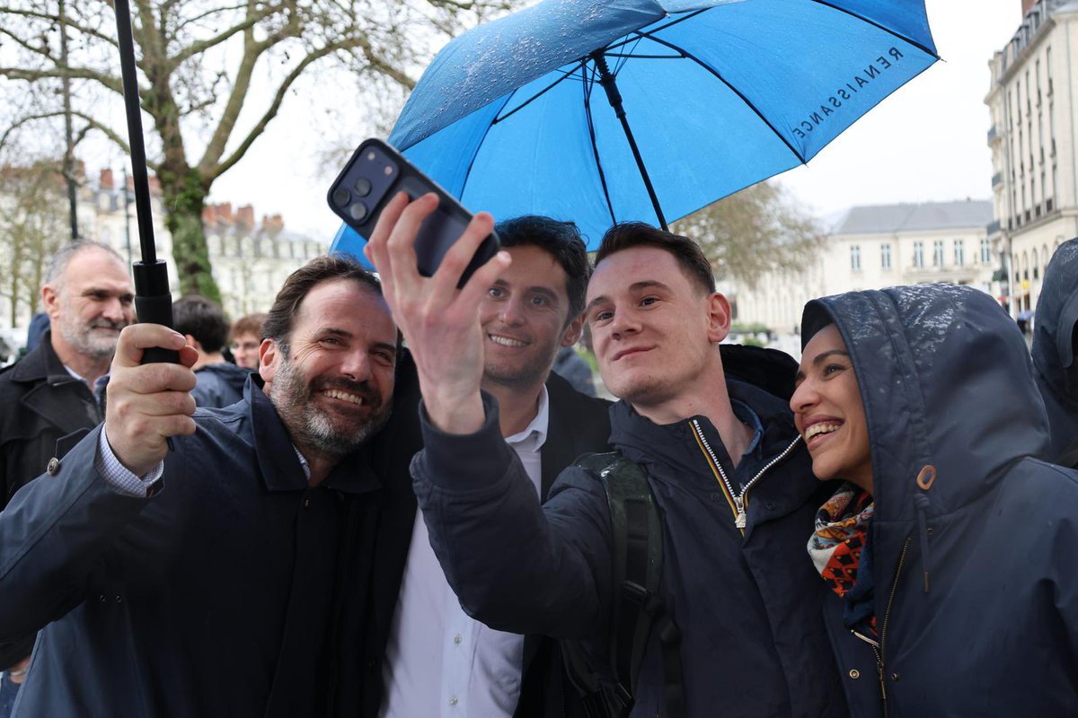 Foulques44's tweet photo. Merci @GabrielAttal pour votre soutien à l’union de la droite et du centre que je mène à #Nantes aux #municipales2026. 
👉🏻Au-delà des clivages nationaux, Nantes mérite que ceux qui l’aiment s’unissent pour battre une équipe usée et idéologue. 
@valerie_oppelt @sarahelhairy @guillaumerichar
