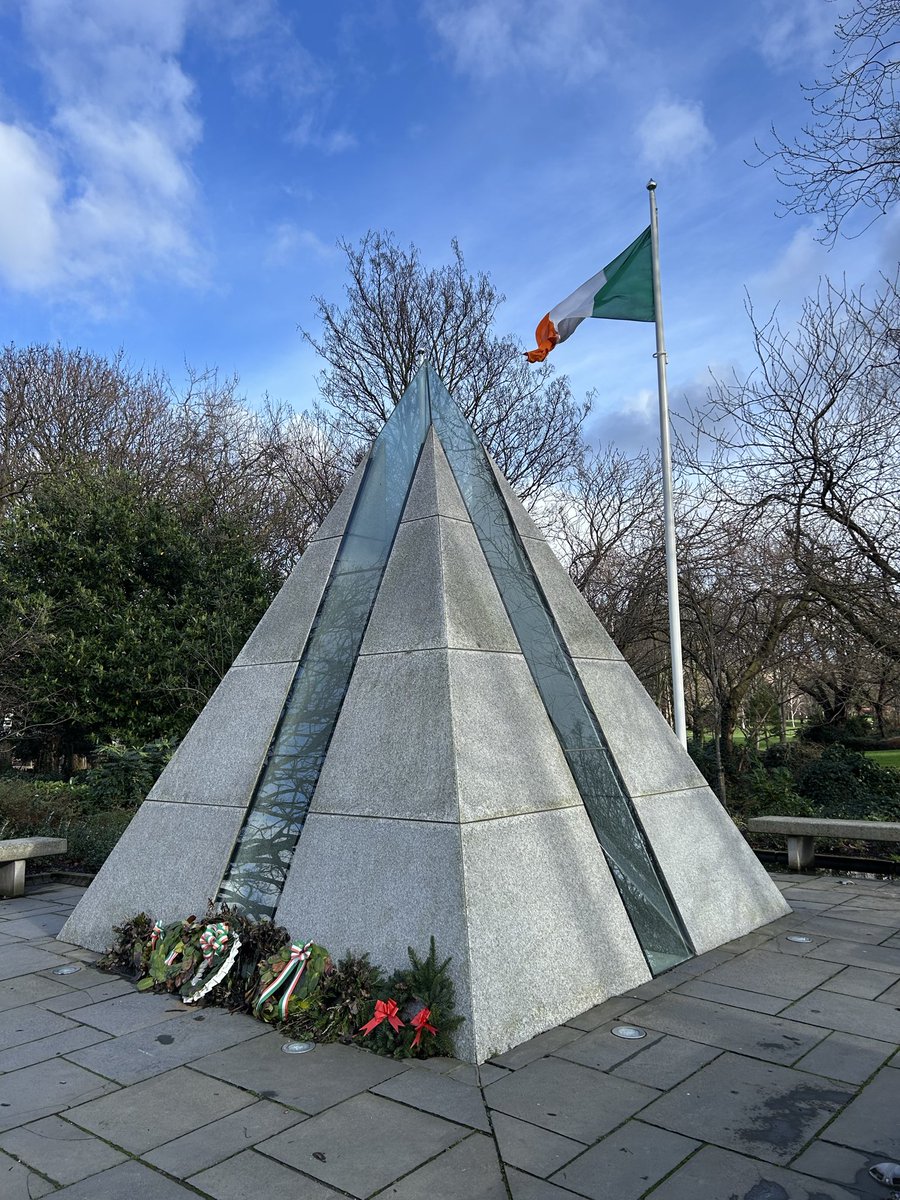 FergusPMcGrath's tweet photo. Day 44 of 100 / Round 8 ✅

At last, a dry afternoon in the city.  Can feel the cold snap on the way!

#100DaysOfWalking
#Cold🥶 https://t.co/RVYbVfqQkg