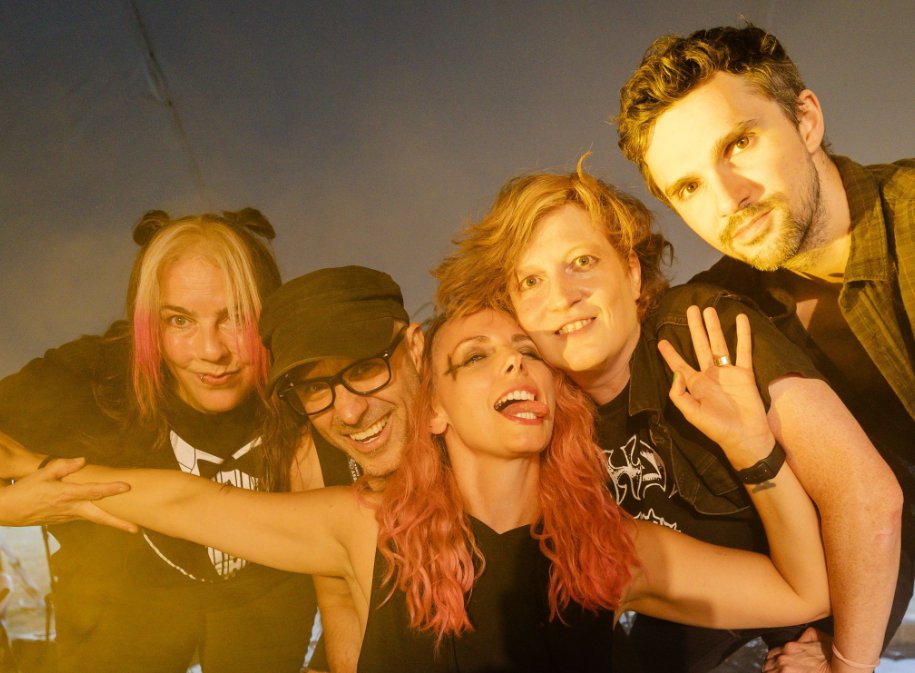 Stereoboard tweet media