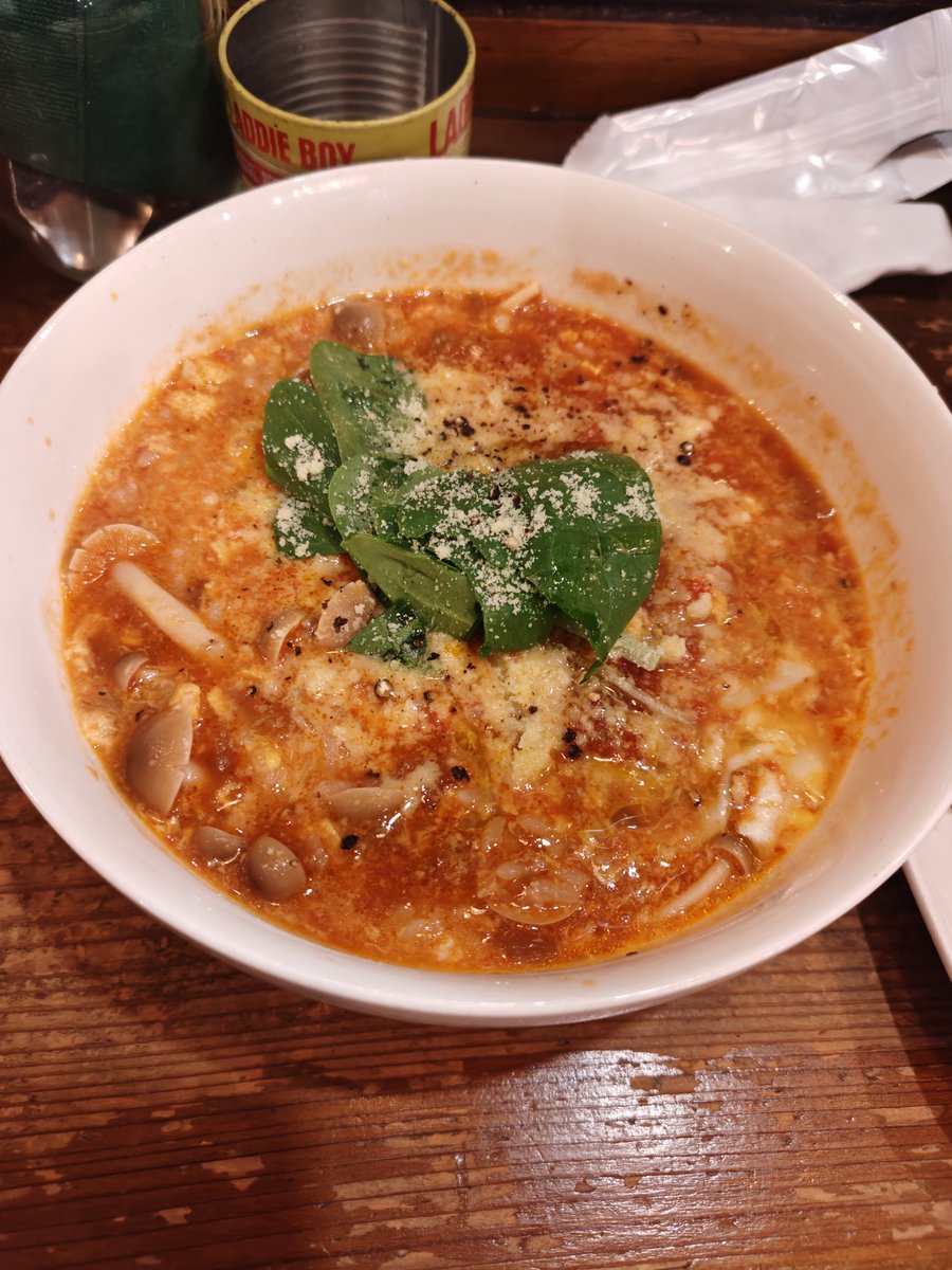 #ぐーぺこうるい　
今日食べたもコメダのクロネージュ🍰
こないだの祝日に食べた近所のカフェのハンバーガー🍖
先週末に食べた近所のカフェのトマト雑炊🍅