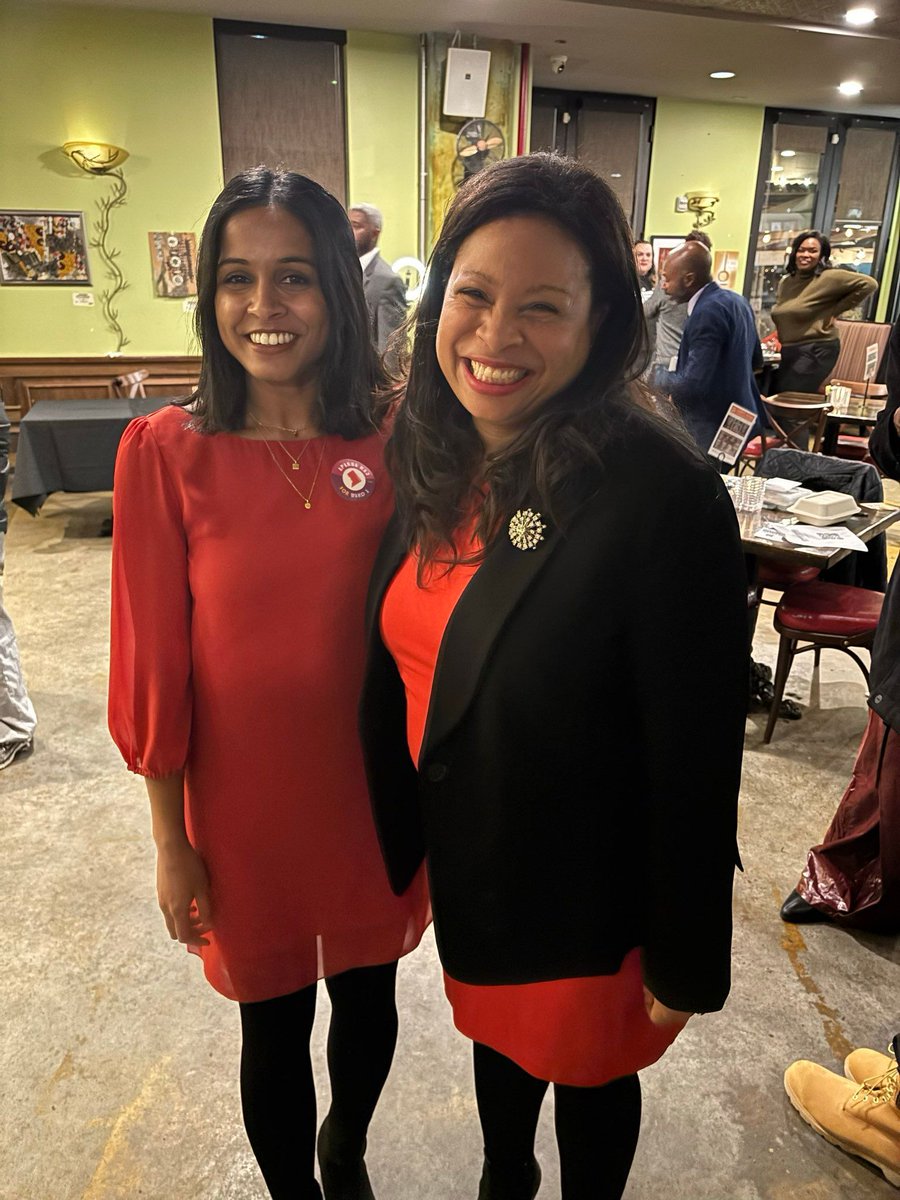 Flashback Friday! I can't forget to post these amazing photos of my time at the DC Working Family Party's Launch Party. I’m so grateful for each and every one of you who continues to support our movement. Together, we’re creating a better ward for us all 💙 
#RashidaBrownforWard1