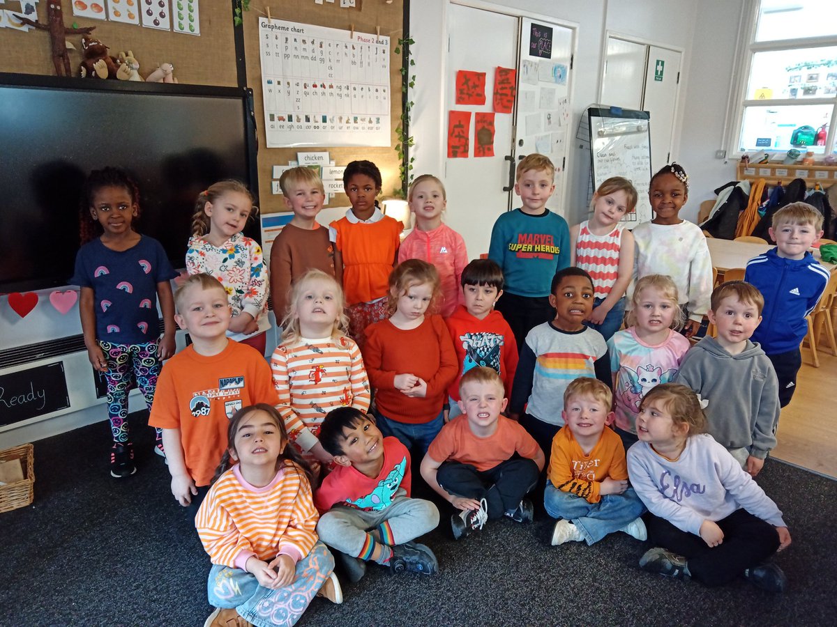 Miss Taylor tweet media