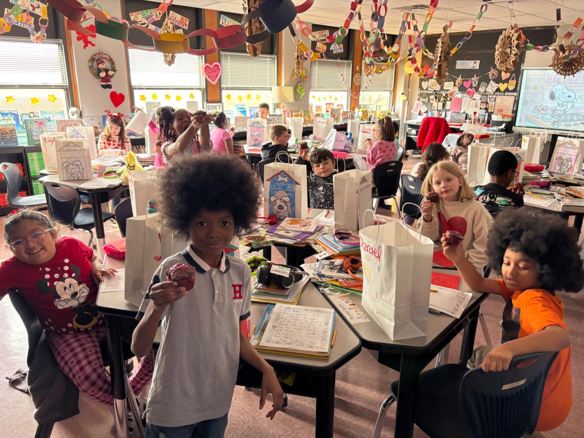 Happy Valentine’s Day! ❤️ <a href="/ISDSchools/">Independence School District</a> #ValentinesDay #ValentinesDay2026