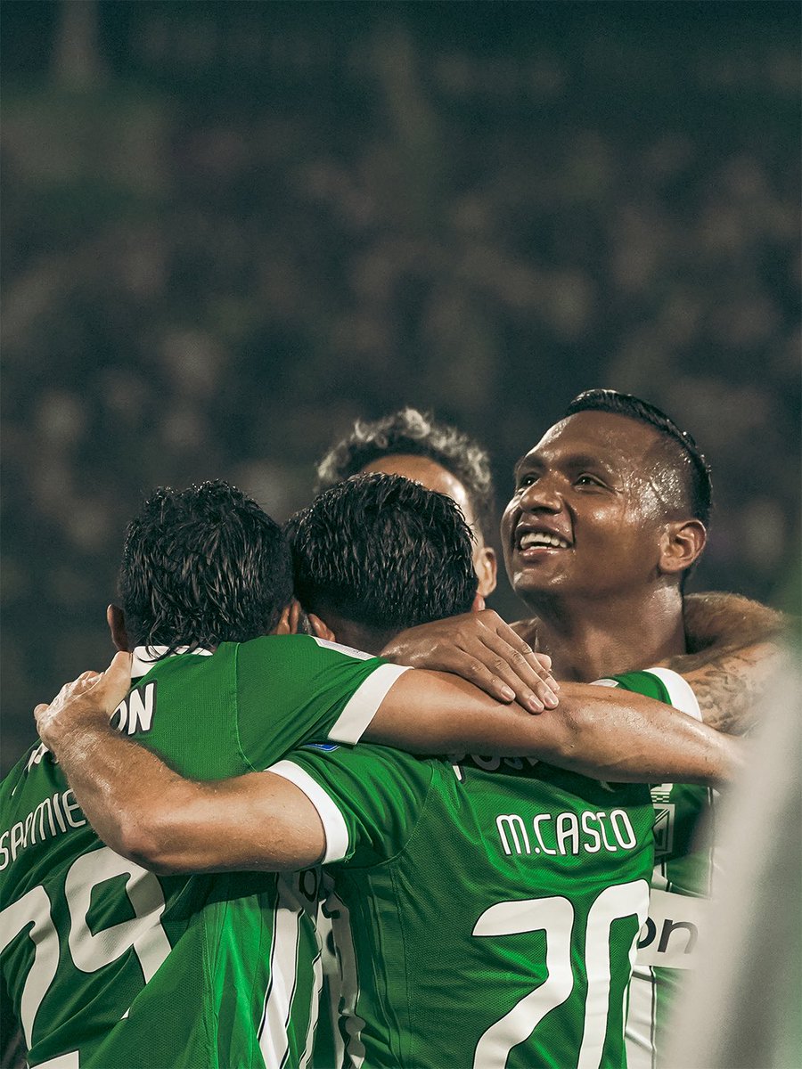 nacionaloficial's tweet photo. ⚽️⚽️⚽️⚽️ https://t.co/5sfWxHUpJJ