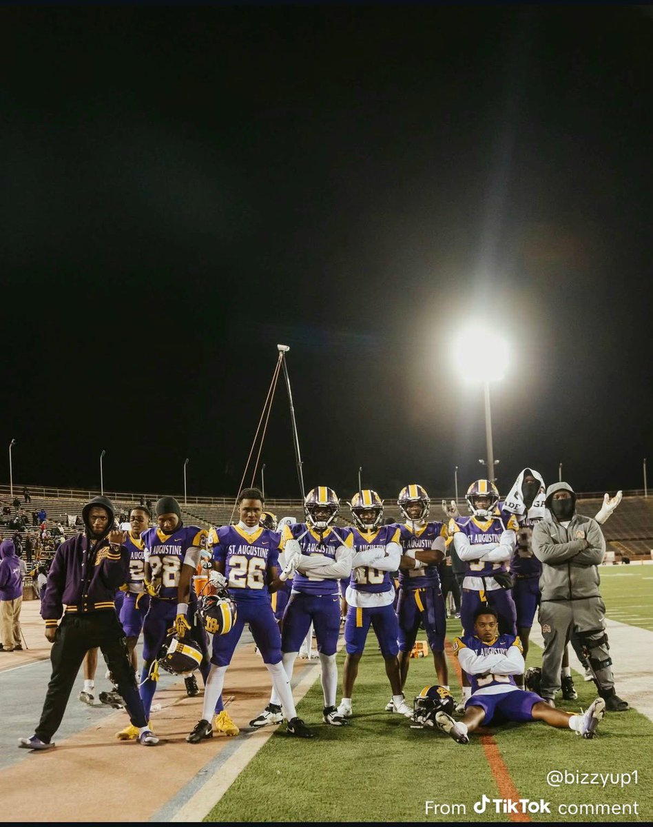 Payton1of1_'s tweet photo. I want play man to man ! #da1 #sqaud https://t.co/Ohw9eyinQm