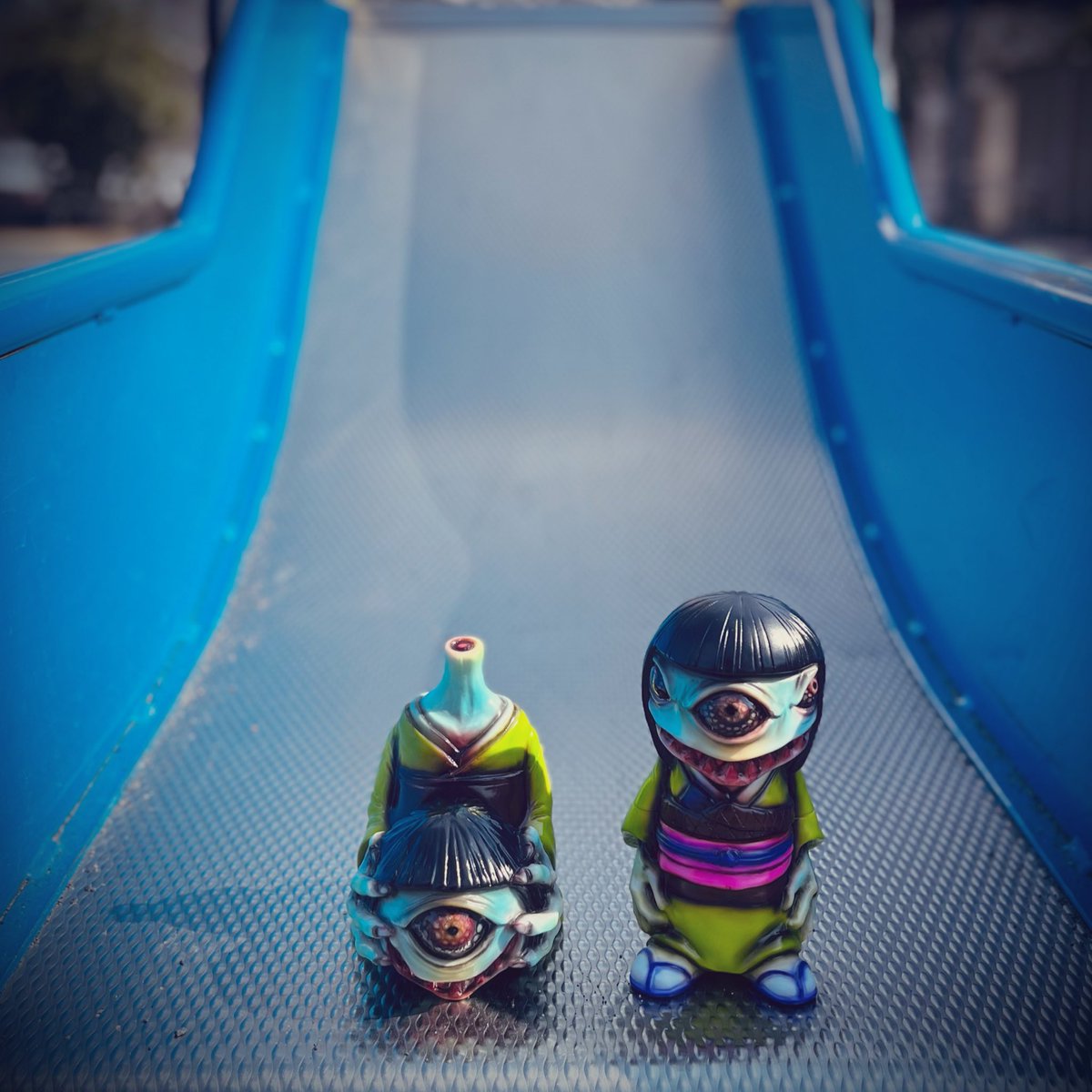 miro_cont tweet media