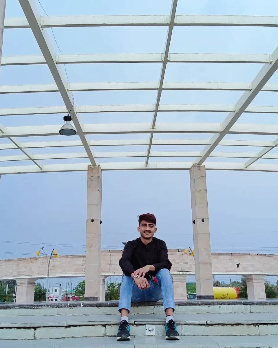 14 फरवरी को कौन कौन मुझे 🌹 गुलाब का फूल देना चाहता है.....?

Who wants to give me a rose flower 🌹 on 14th February.....?