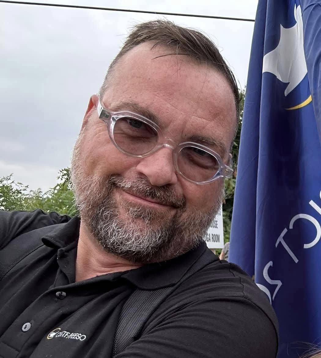 osstf's tweet image. It is with great sadness that we announce the unexpected passing of OSSTF/FEESO’s Associate General Secretary, Joel Duff. This is an unimaginable loss to our Federation, as Joel represented the very best of us.

Joel joined OSSTF/FEESO in August 2023 as a dedicated labour