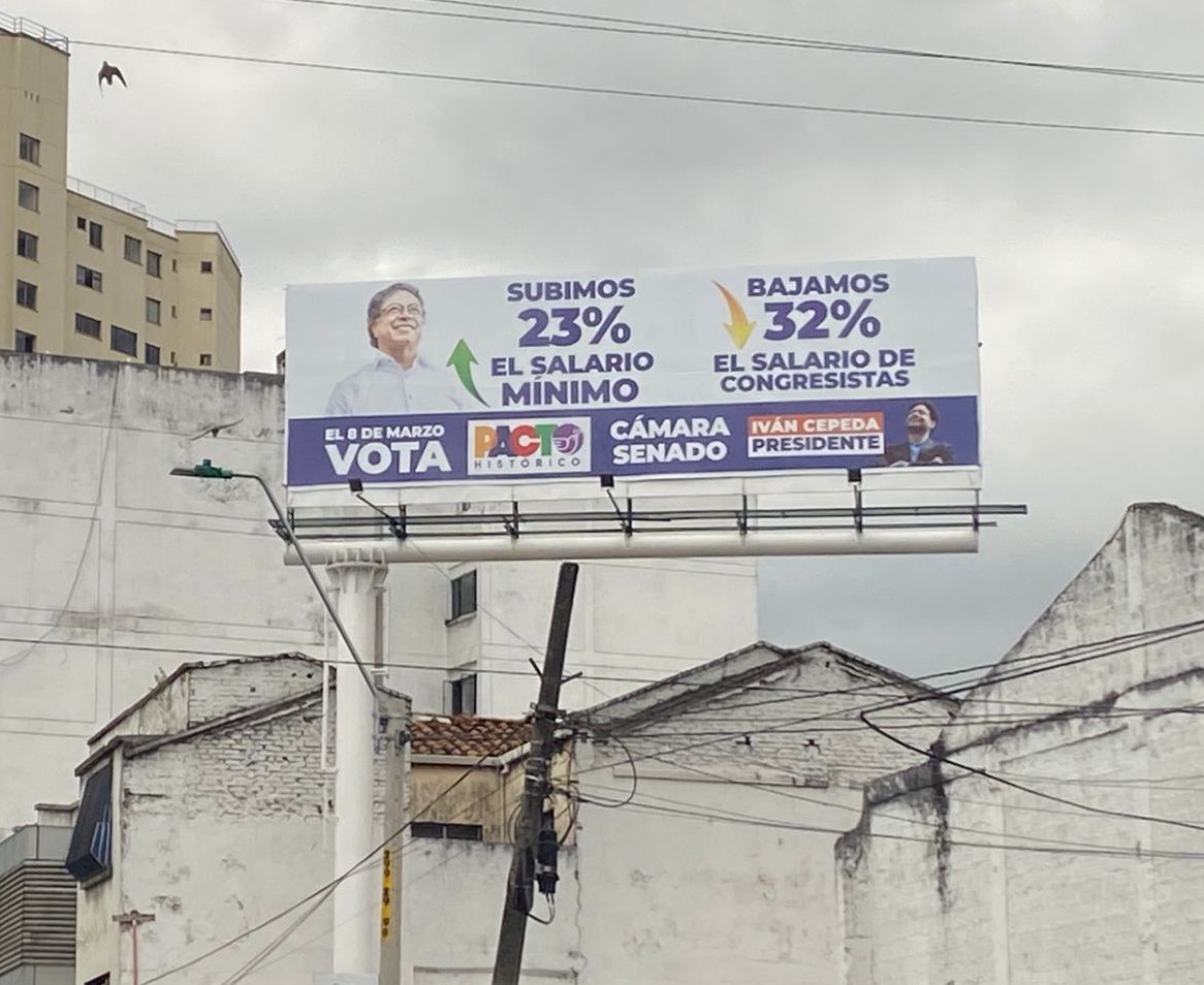 ¿Cuando se le permitió al presidente hacer campaña? 

Esperemos el Consejo Nacional Electoral se pronuncie.

Colombia está cansada de un gobierno que no cumple la ley porque sabe que no pasa nada